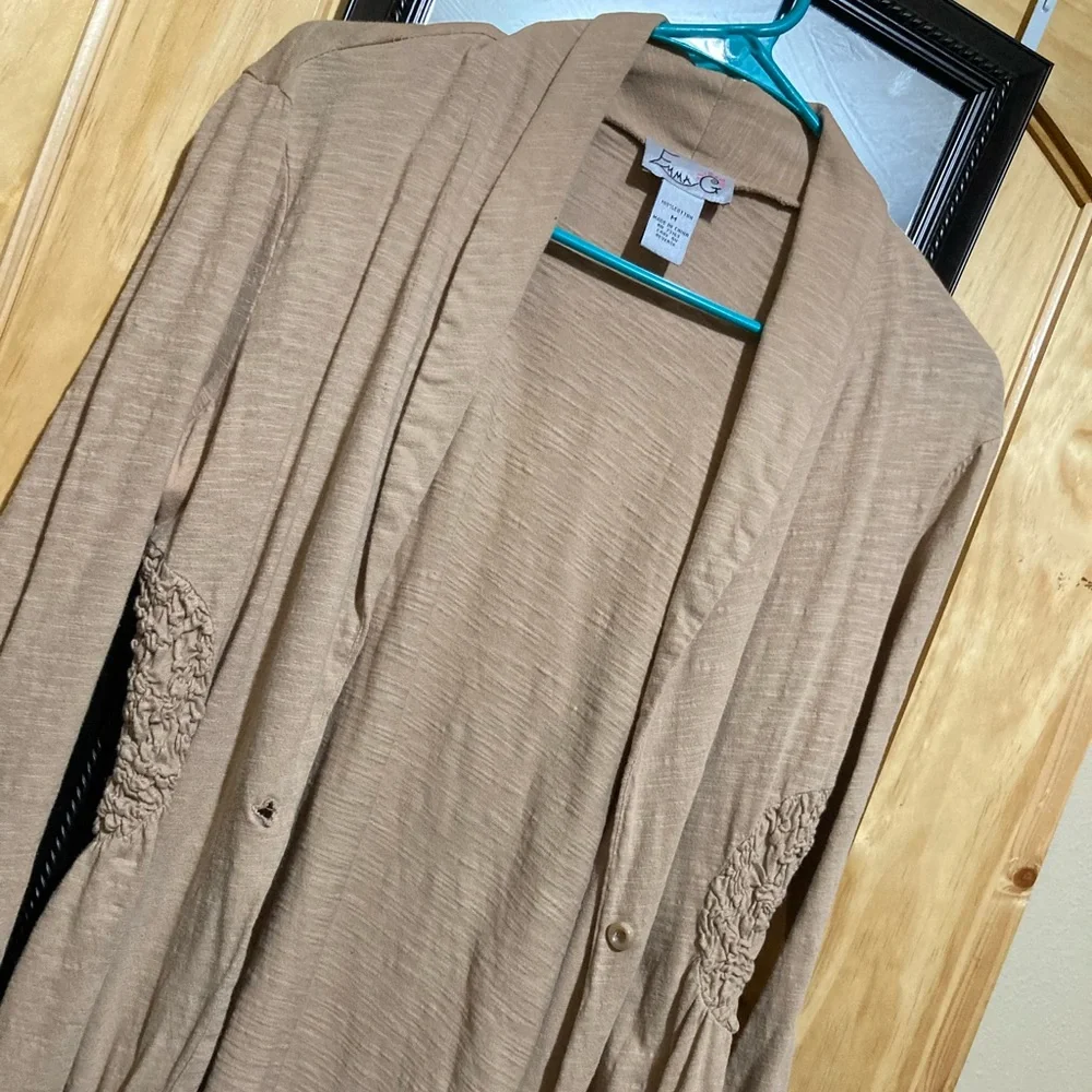 Cardigan - Picture 2 of 3
